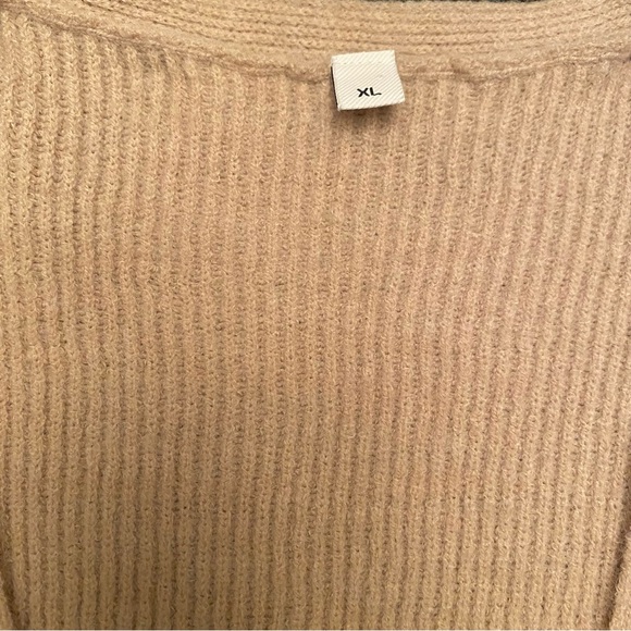 Long Beige Women's Sweater Cardigan size XL - Picture 12 of 14